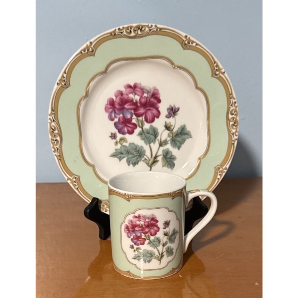 Andrea by Sadek Winterthur President Polk Florals Salad/Dessert Plate w/ Cup/Mug
